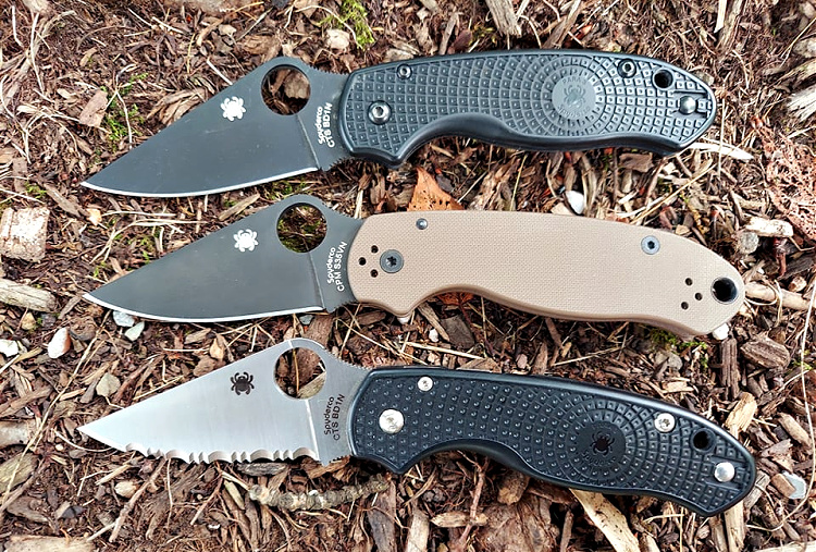 Spyderco Para Three, three configurations.